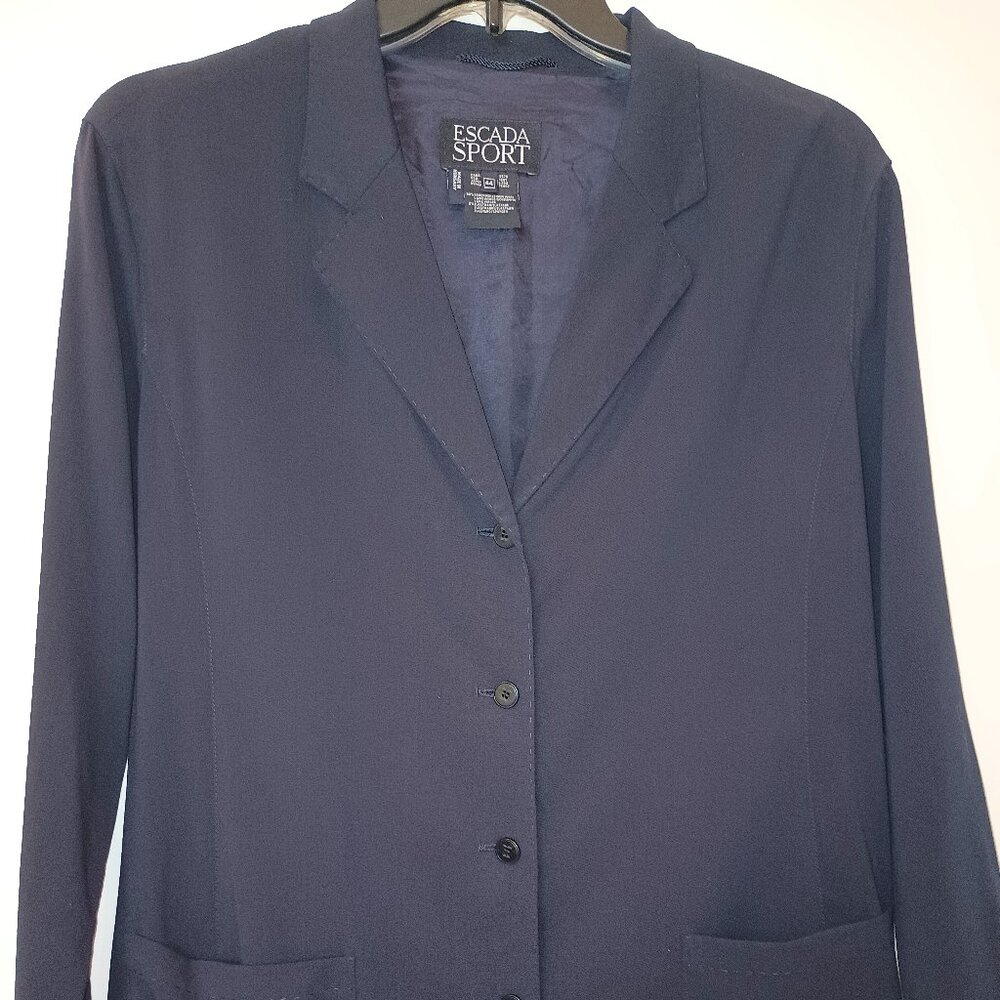 ESCADA SPORT Blazer in navy color.